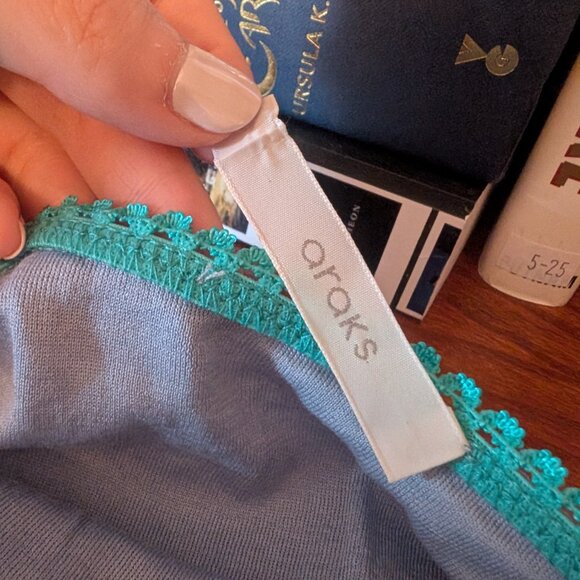 Araks Antonia Bra and Isabella Panty Set Large - Picture 8 of 9